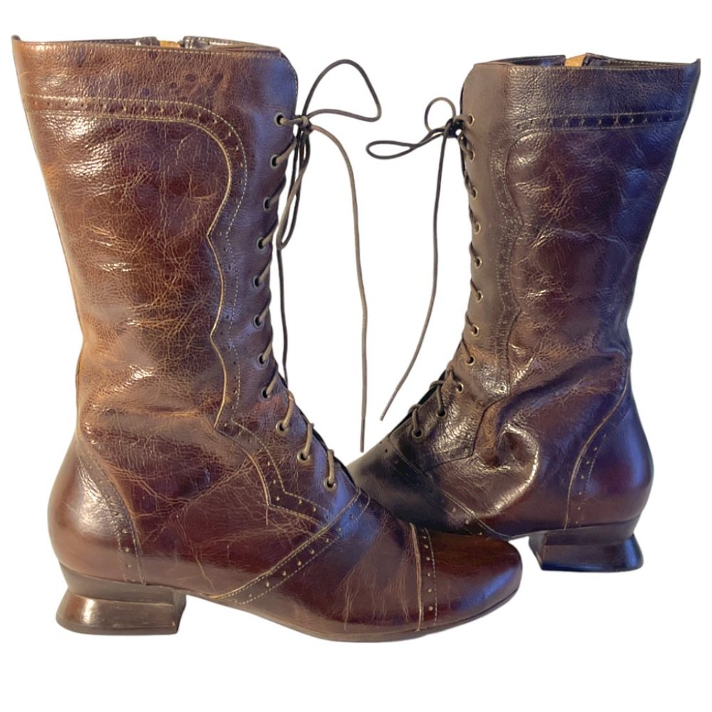 Victorian Style lace up mid calf leather boots- 9M